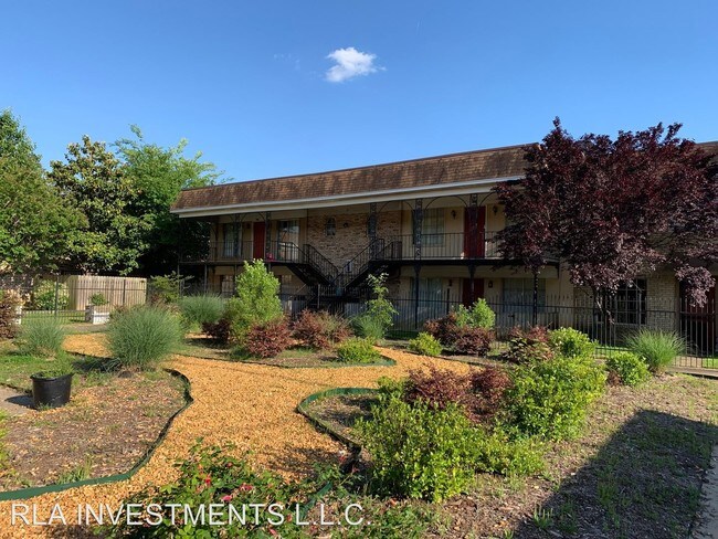 Building Photo - 8500 1/2 Colonel Glenn Rd