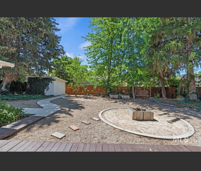 Foto principal - 425 W Pine Ave