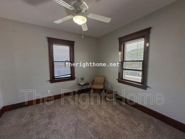 Foto del edificio - 3330 N 59th St