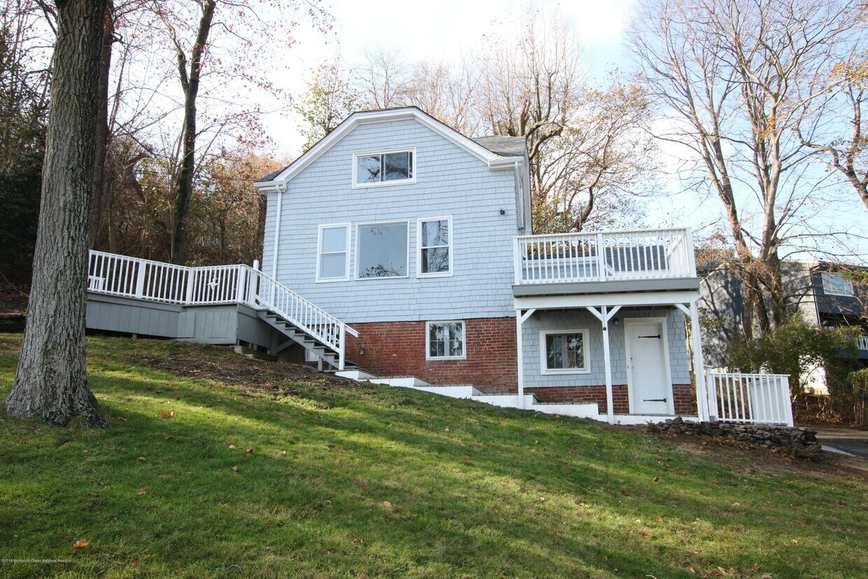 87 1/2 Portland Rd, Highlands, NJ 07732 House Rental in Highlands, NJ
