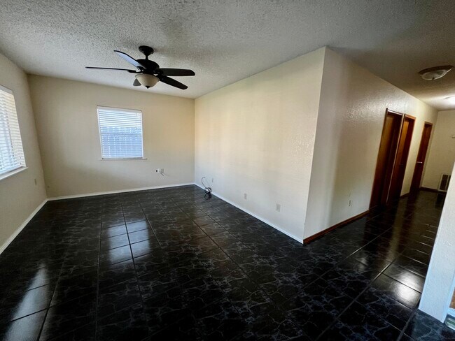 Building Photo - 4317 Palma Blanca Dr