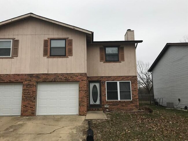 Foto del edificio - 128 Clinton Hill Dr