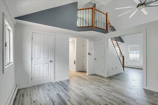 Building Photo - 205 Hudson St