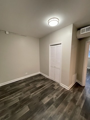 Foto del edificio - 3242 N Pulaski Rd