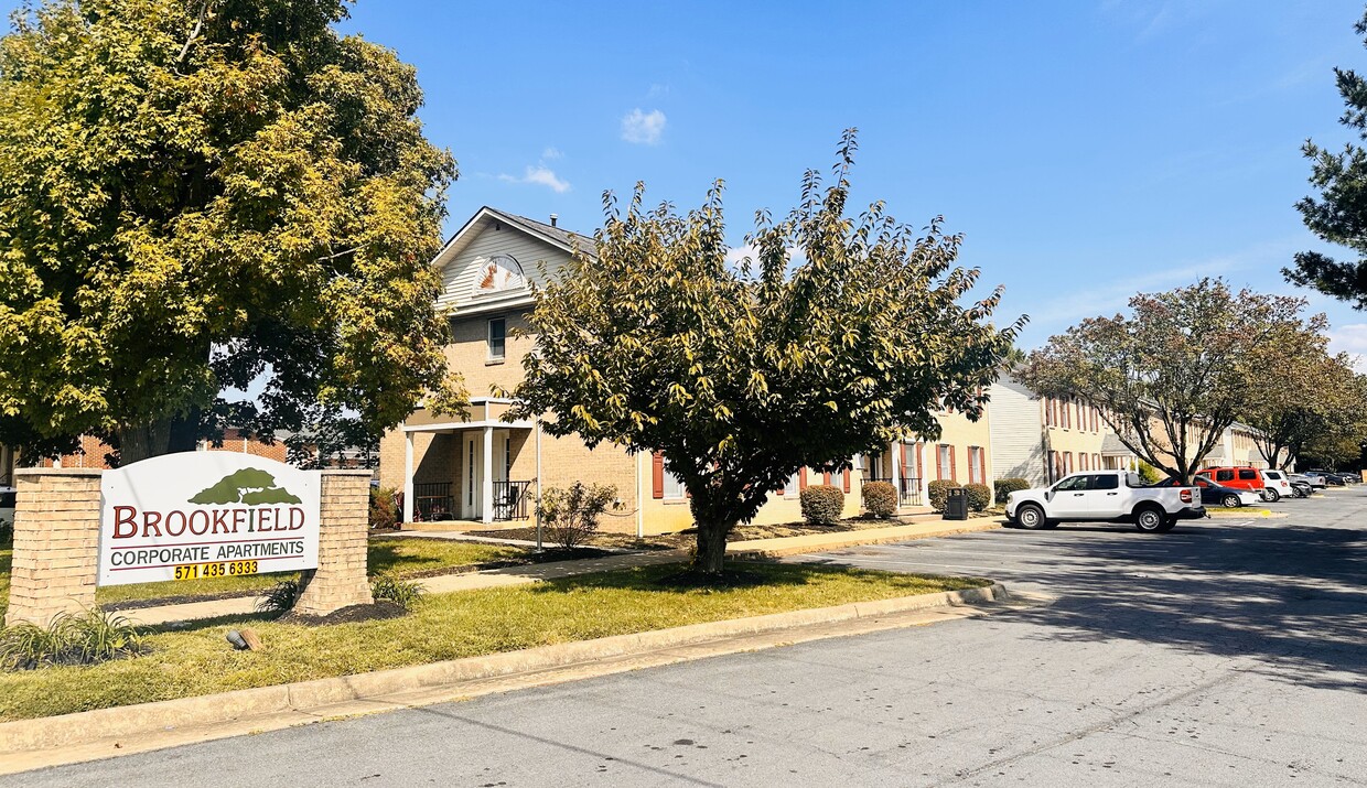 Primary Photo - Brookfield Corporate Apartments