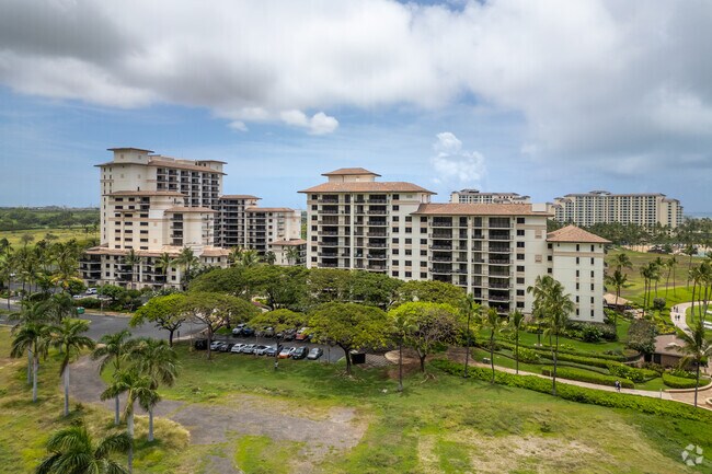 Building Photo - Beach Villas at Ko Olina
