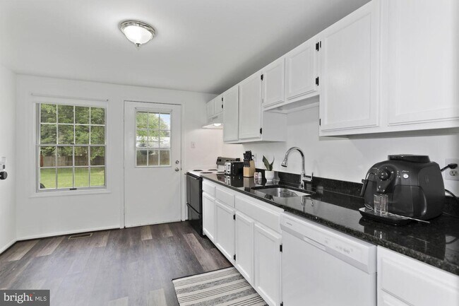 Building Photo - 12657 Magna Carta Rd