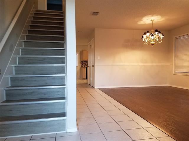 Foto del edificio - 4504 Cedar Crest Dr