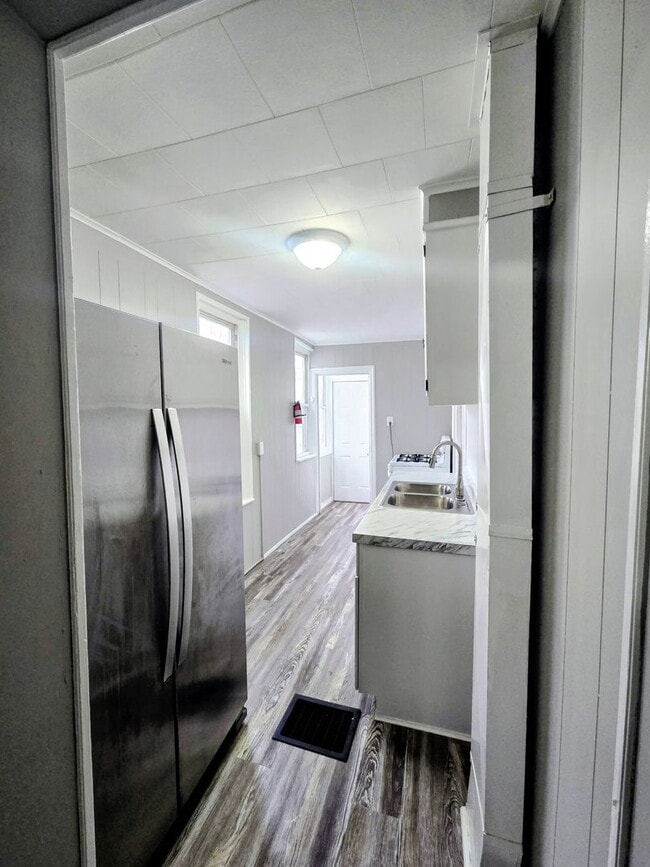 Foto del edificio - 325.5 S Lumber St