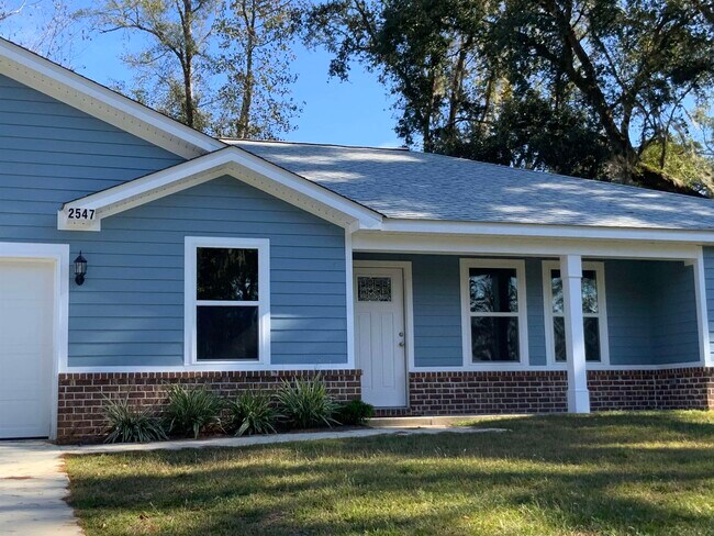 Building Photo - 2547 Eddie Rd