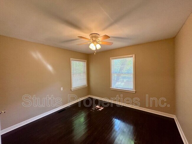 Foto del edificio - 1706 E 28th St