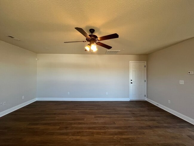 Building Photo - 116 Damascus Dr