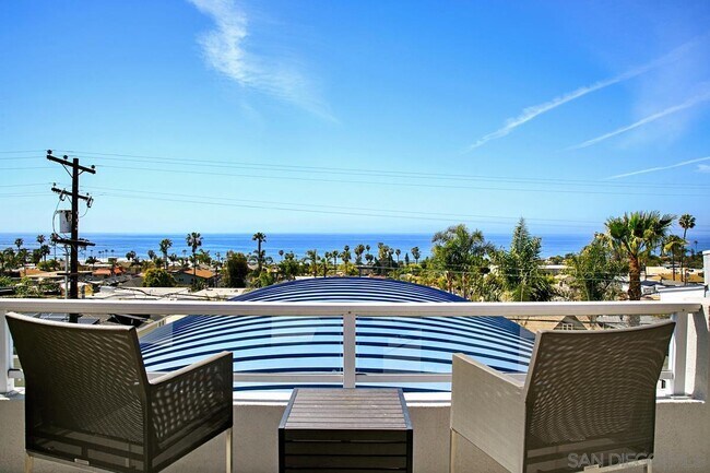 Building Photo - 2160 Oxford Ave