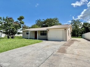 Building Photo - 831 Tarpon Ave