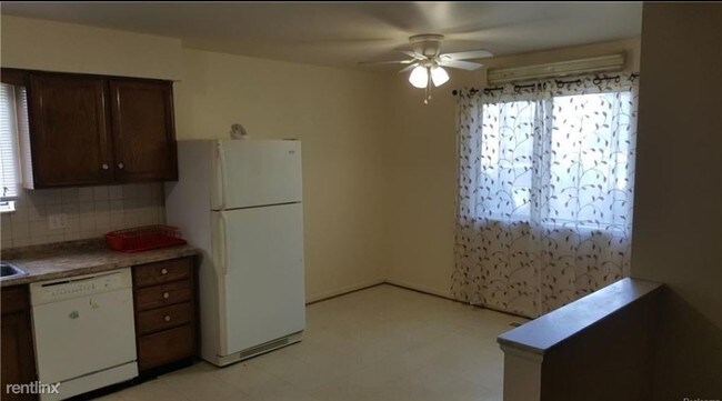 Building Photo - 3 br, 1 bath House - 31779 Ryan Rd