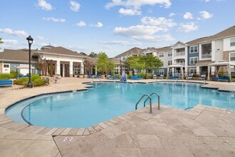 Building Photo - Realm at Patterson Place