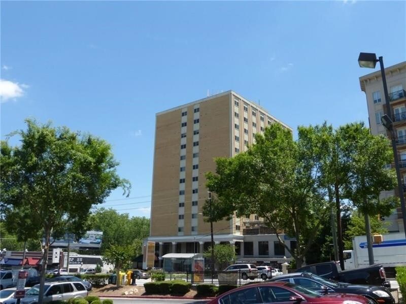 Primary Photo - 2285 Peachtree Rd NE