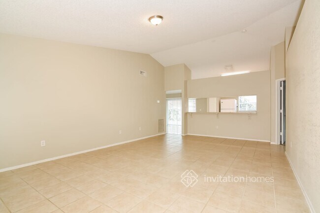 Foto del edificio - 5908 Button Quail Ct