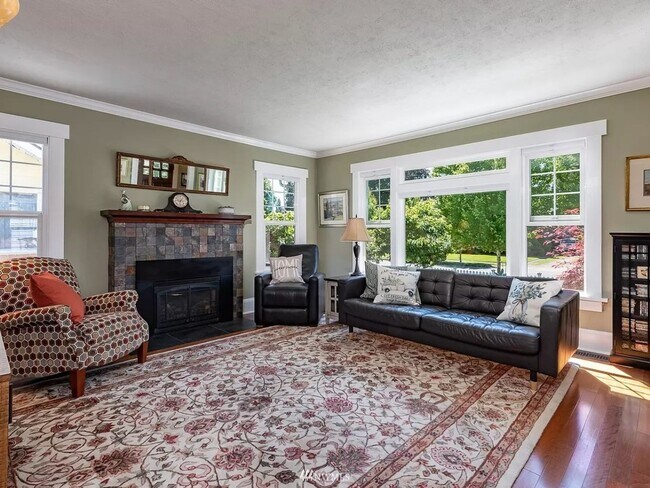 Building Photo - 3 Bedroom Single Family Home in Sumner