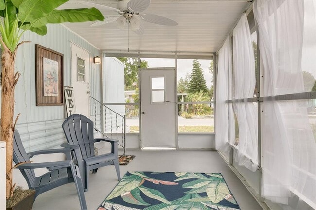 Foto del edificio - 7815 Greenlawn Dr