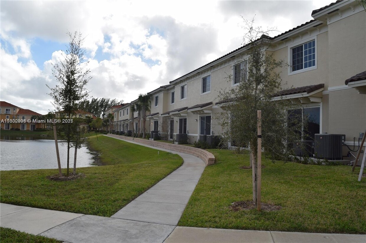 Primary Photo - 2574 SW 81st Terrace