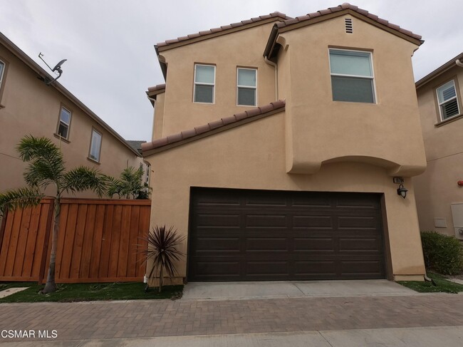 Building Photo - 10704 N Bank Dr