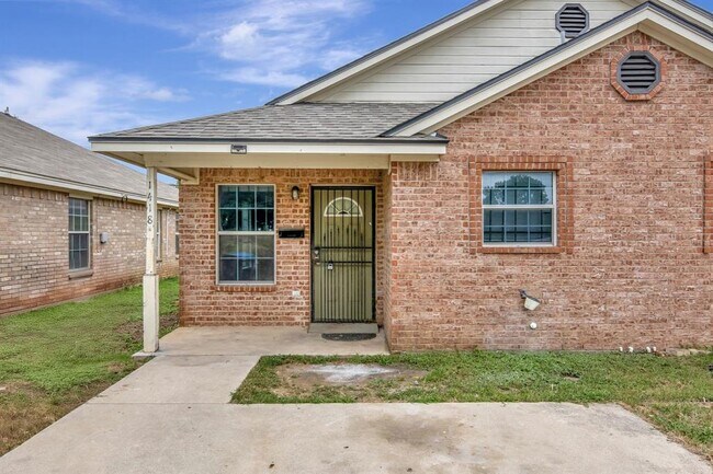 Foto del edificio - 1418 E Mulkey St