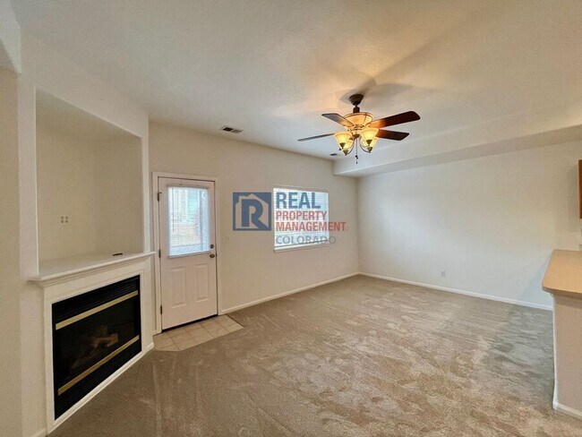 Foto del edificio - 2263 Coronado Pkwy N