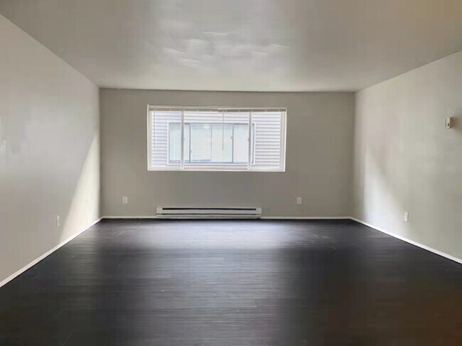 Viviendo - 8436 Delridge Way SW