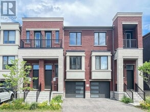 Building Photo - 17 Rattenbury Rd