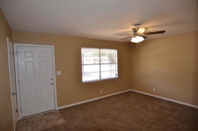 Foto del edificio - Four Bedroom in Meadowbrook