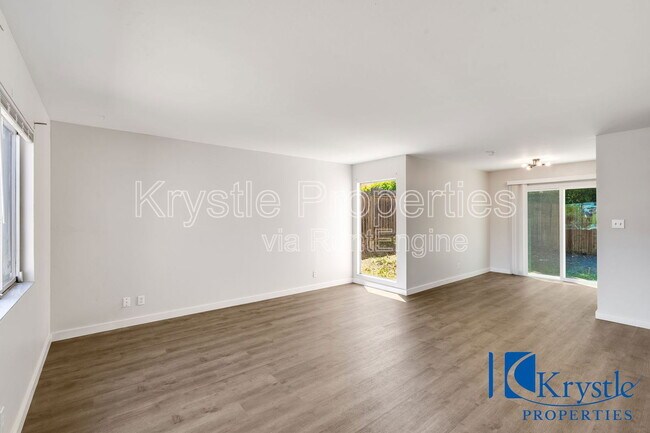Foto del edificio - 151 Denton Ct