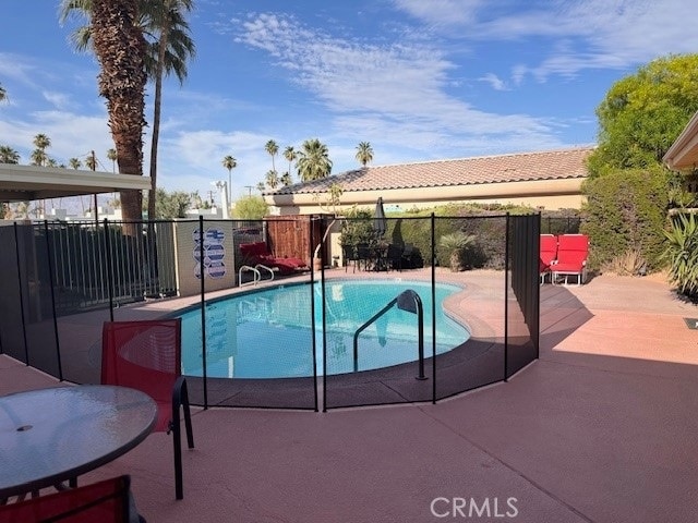Foto del edificio - 74443 Driftwood Dr