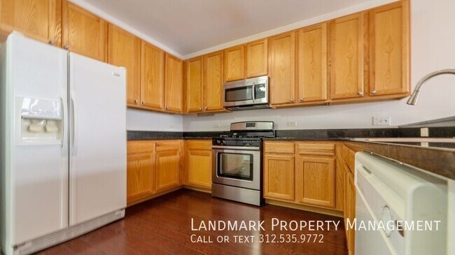 Foto del edificio - 1600 S Prairie Ave