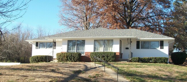 Building Photo - 2224 Agency Rd