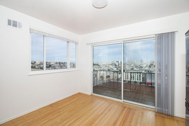 Foto del edificio - 99 Lupine Ave