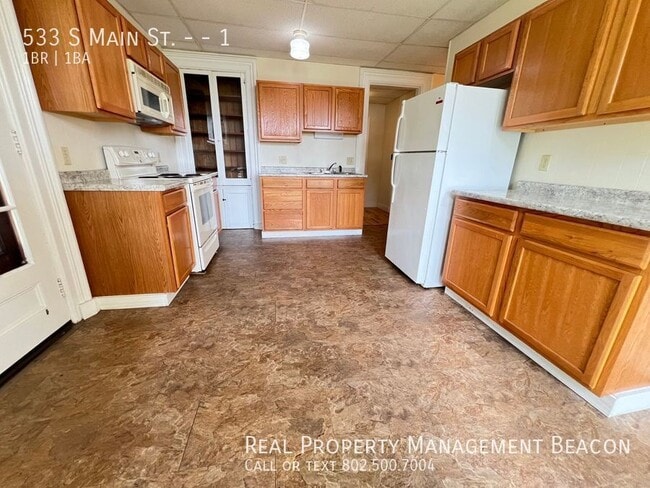 Photo - 533 S Main St Apartment