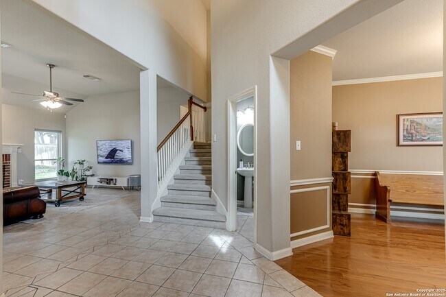 Foto del edificio - 2026 Thicket Trail Dr