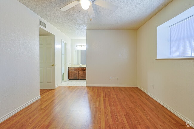 2BR, 2BA - 1,200SF - Primary Bedroom - Park Place Apartments