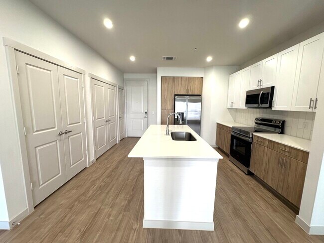 Building Photo - 6300 Co Rd 124