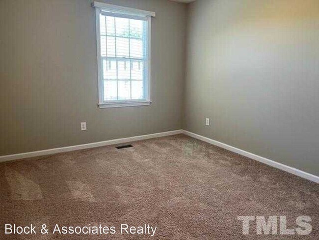 Building Photo - 4 br, 2.5 bath House - 600 Nottinghill Walk