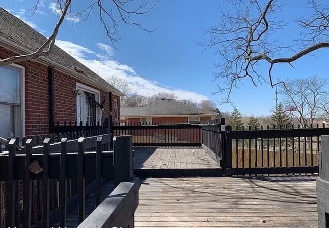 Building Photo - 17253 McCracken Rd