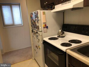 Building Photo - 1420 Locust St