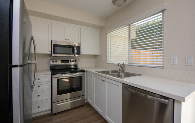 Foto del edificio - Leucadia Surf Townhouses