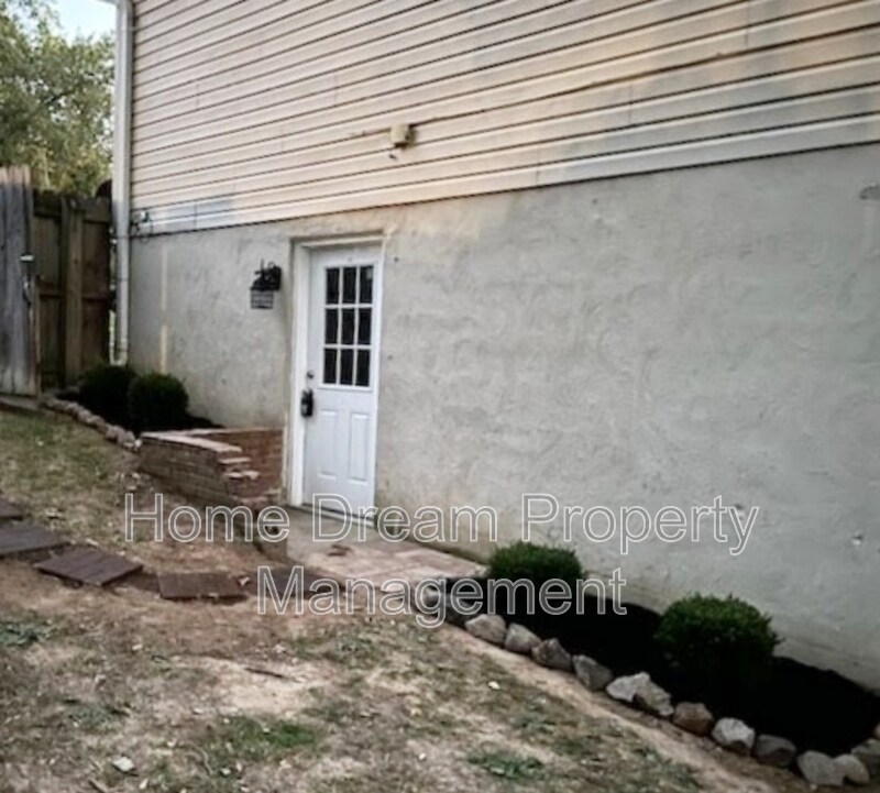 Primary Photo - 11605 Rutherford Dr