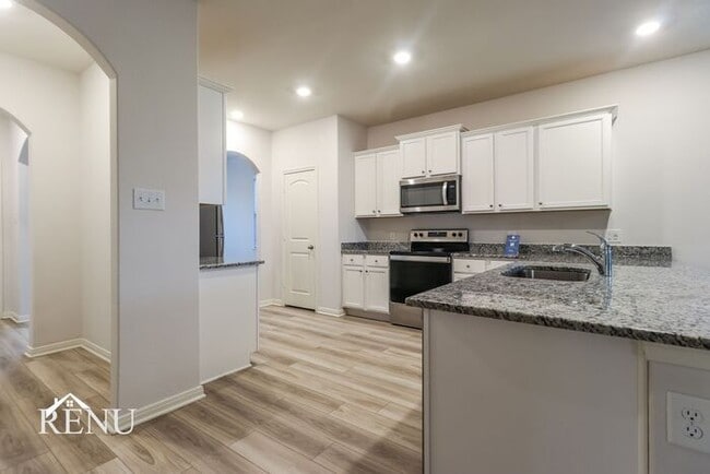 Building Photo - 25418 Cypress Bend Dr