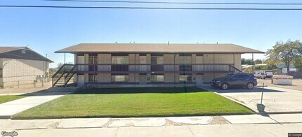 Building Photo - 1070 E 8th N