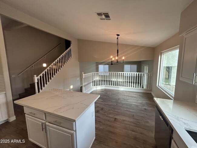 Building Photo - 1611 W Musket Way