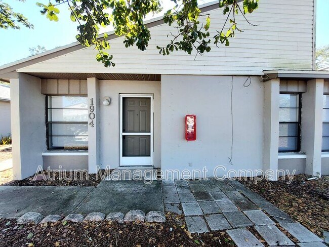 Foto del edificio - 1904 Crystal Grove Dr