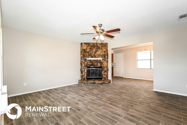 Foto del edificio - 1028 Eastridge Cir